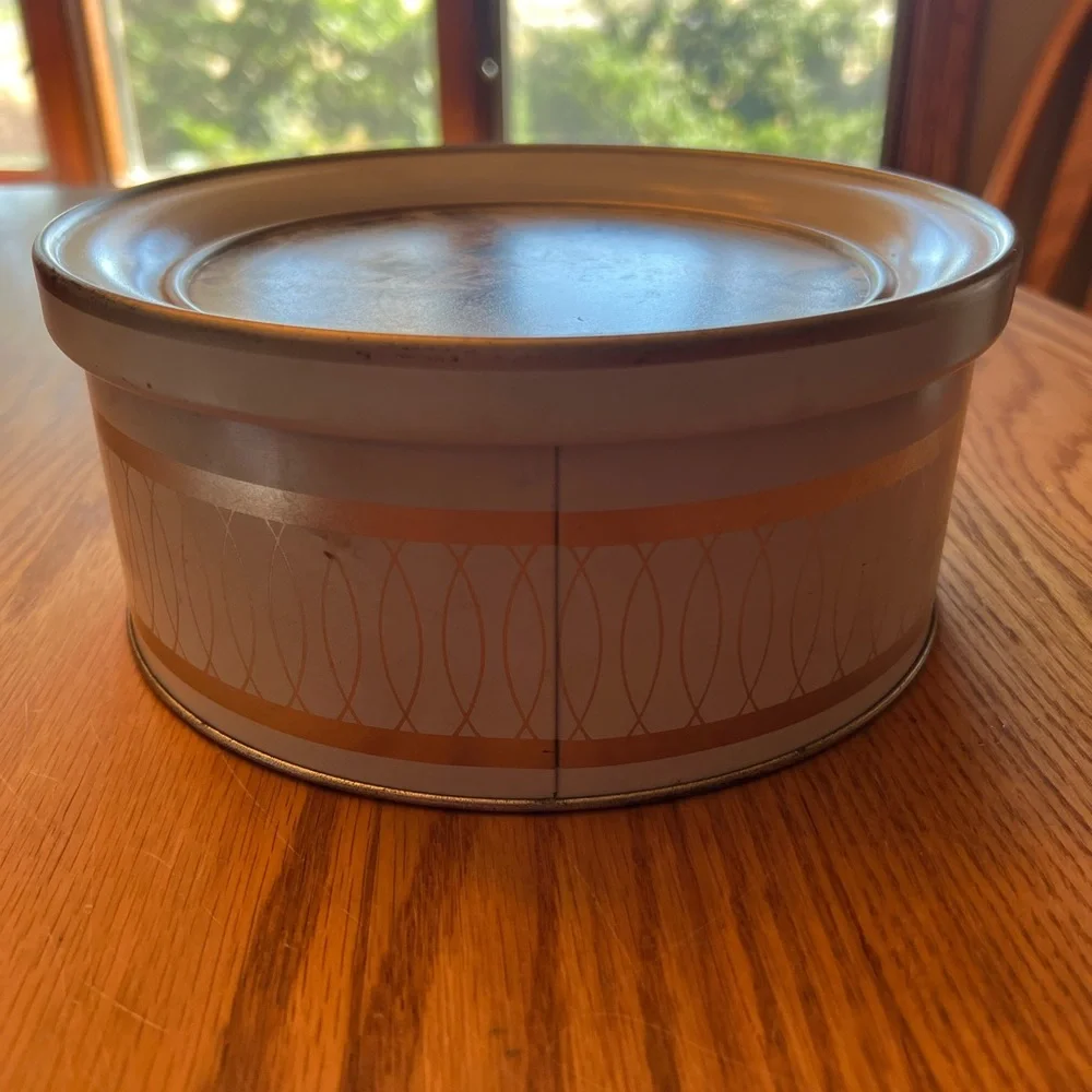 Vintage Tin 